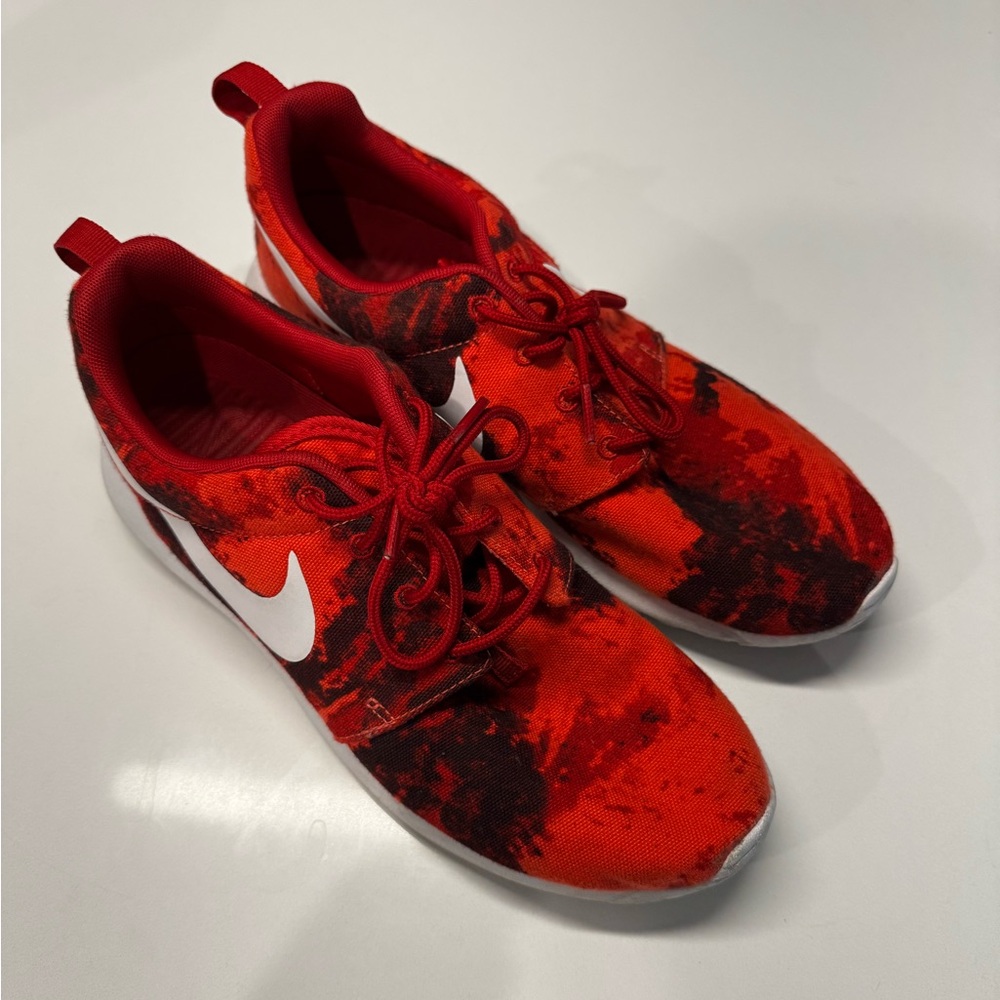 Nike Men’s Roshes